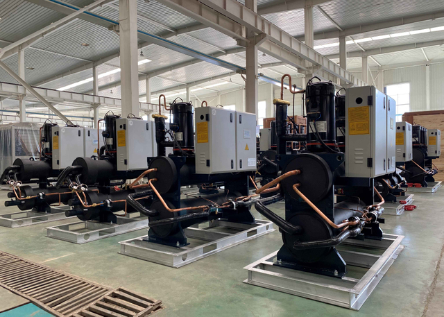 منفذ المورد المحترف 70kw-280kw مبرد التمرير المبرد بالماء